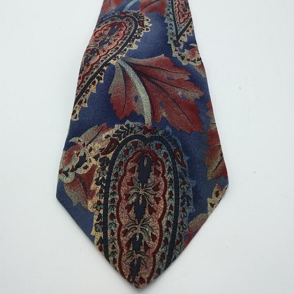 Bill Blass Tie - Picture 4 of 7